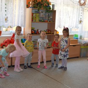 OSLAVA DNE MAMINEK U PEJSKŮ