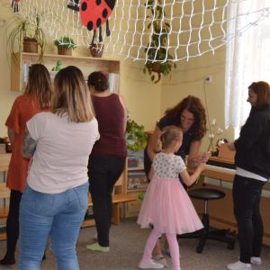 OSLAVA DNE MAMINEK U PEJSKŮ