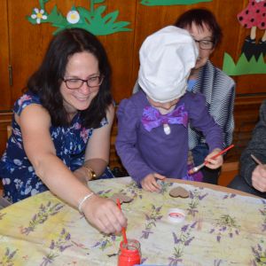 OSLAVA DNE MAMINEK U PEJSKŮ