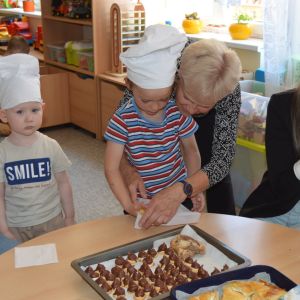 OSLAVA DNE MAMINEK U PEJSKŮ