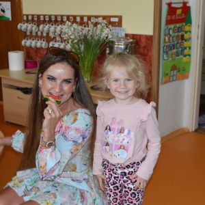 OSLAVA DNE MAMINEK U PEJSKŮ