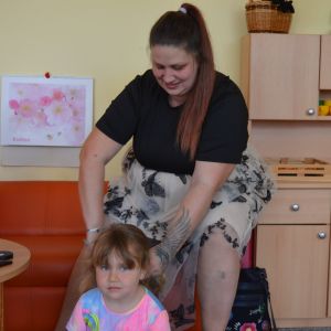 OSLAVA DNE MAMINEK U PEJSKŮ