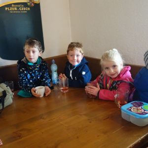 KOČIČKY_výlet ,,Poznáváme podzimní les,,