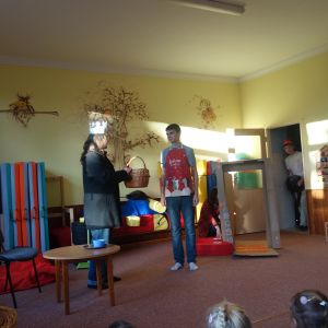 Divadlo v MŠ_Sněhurka, Zlatovláska