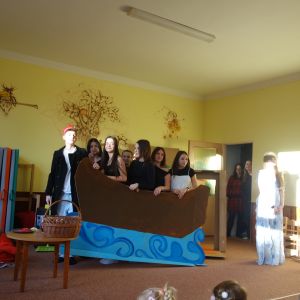 Divadlo v MŠ_Sněhurka, Zlatovláska