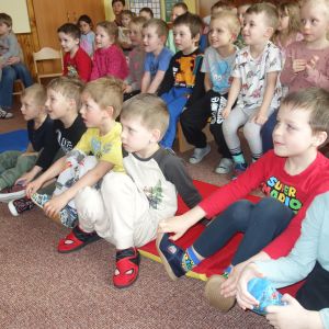 Divadlo s pohádkou,,O třech prasátkách,,