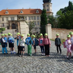 Celoškolkový výlet_Zámek Mníšek pod Brdy 2026
