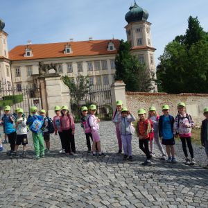 Celoškolkový výlet_Zámek Mníšek pod Brdy 2026